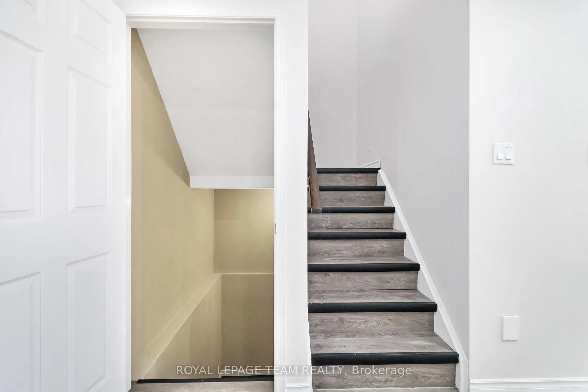 Photo 14 of 86 Woodford Way, Ottawa, Barrhaven - Longfields — HOMEH