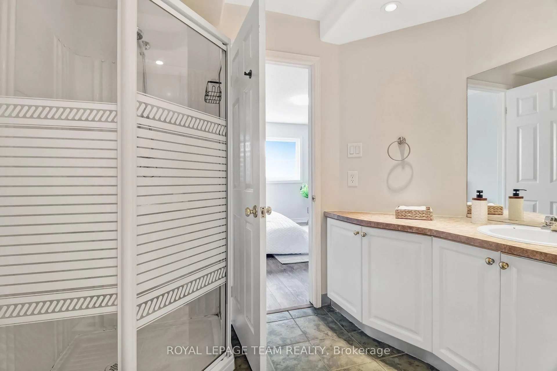 Photo 19 of 86 Woodford Way, Ottawa, Barrhaven - Longfields — HOMEH
