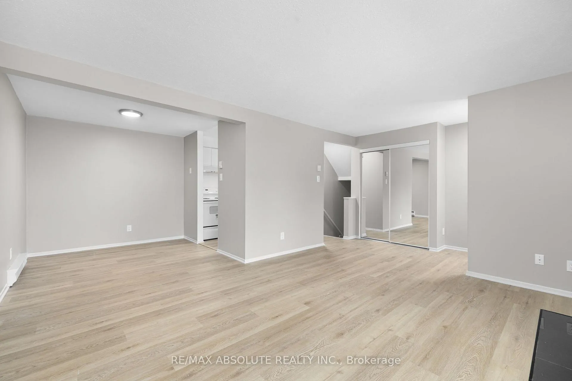 Photo 9 of Unit 53A, 798 St. Andre Drive, Ottawa, Hiawatha Park/Convent Glen — HOMEH