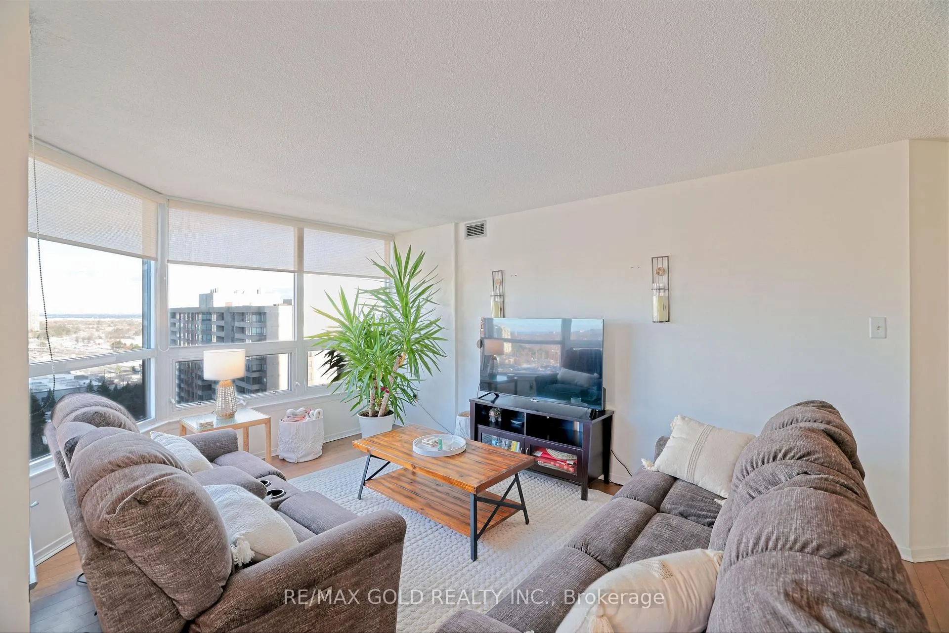 Photo 16 of Unit 1602, 8 Lisa Street, Brampton, Queen Street Corridor — HOMEH