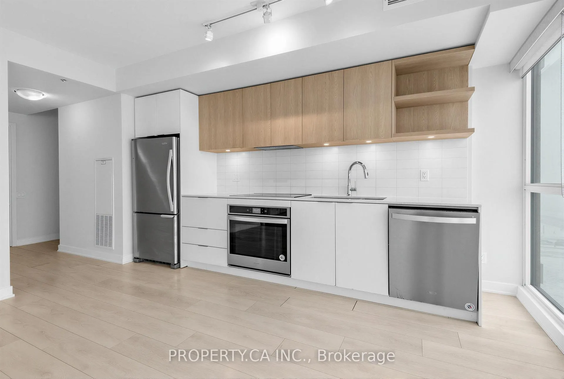 Photo 7 of Unit 1004, 6 Sonic Way, Toronto, Flemingdon Park — HOMEH