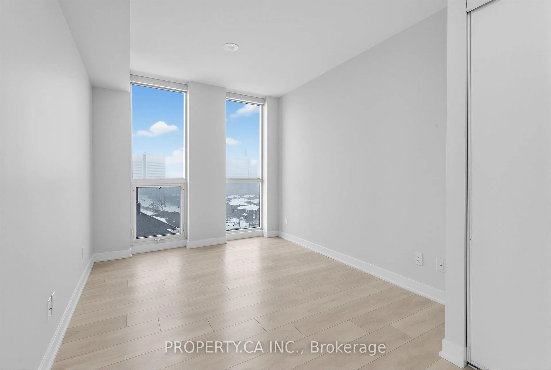 Photo 12 of Unit 1004, 6 Sonic Way, Toronto, Flemingdon Park — HOMEH