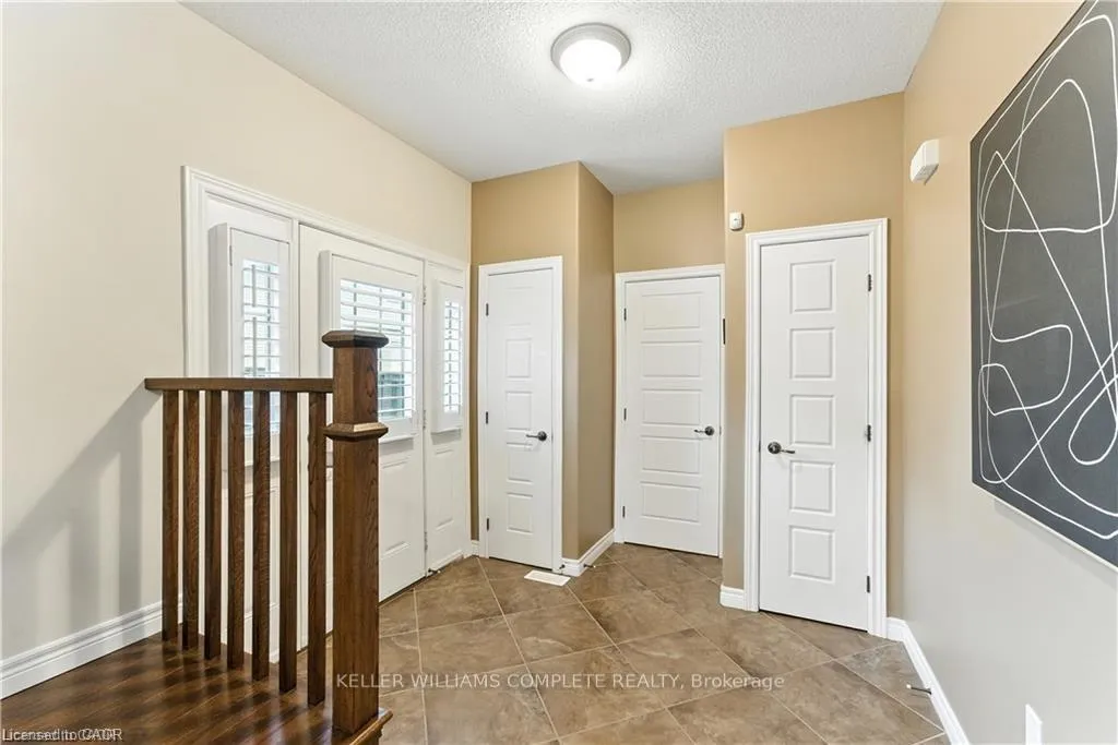 Photo 5 of 100 Fall Fair Way, Hamilton, Binbrook — HOMEH