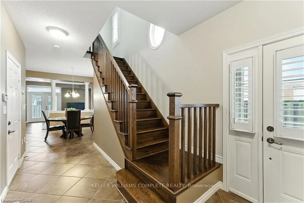 Photo 8 of 100 Fall Fair Way, Hamilton, Binbrook — HOMEH