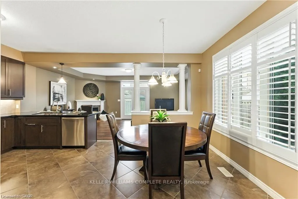Photo 10 of 100 Fall Fair Way, Hamilton, Binbrook — HOMEH