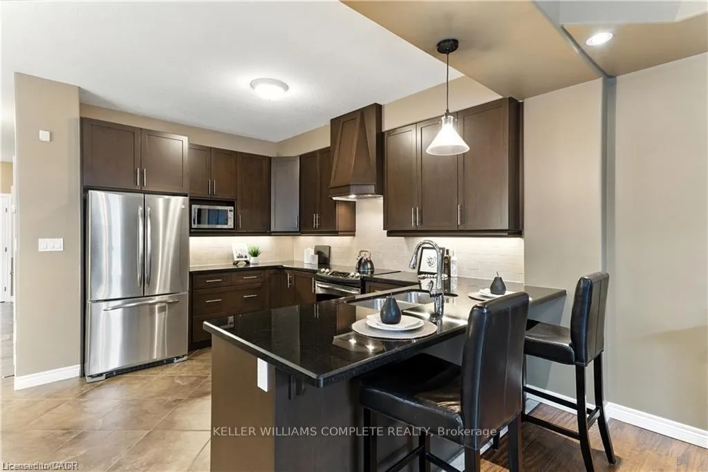 Photo 17 of 100 Fall Fair Way, Hamilton, Binbrook — HOMEH
