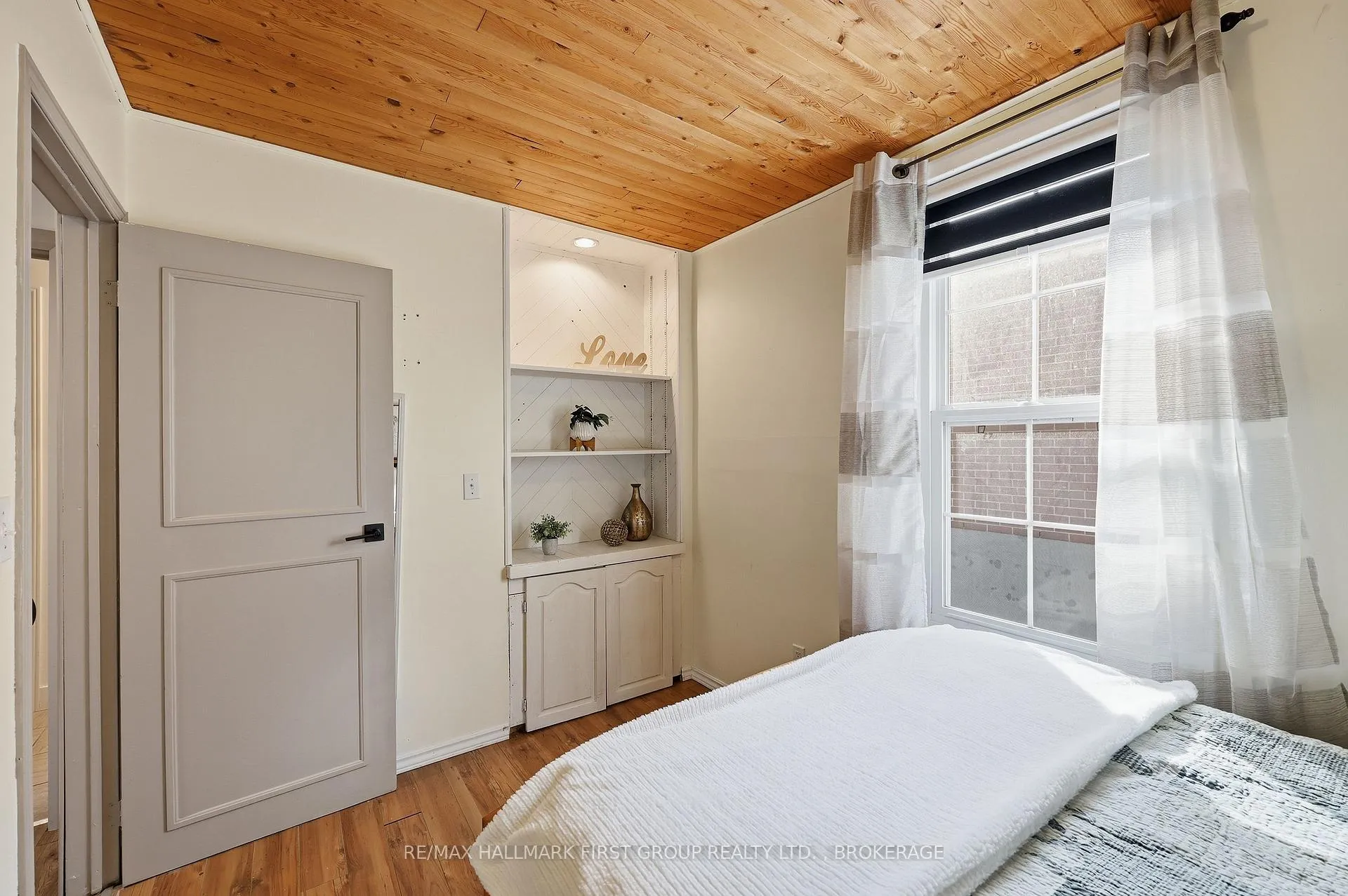 Photo 11 of 125 Birch Street, Gananoque — HOMEH