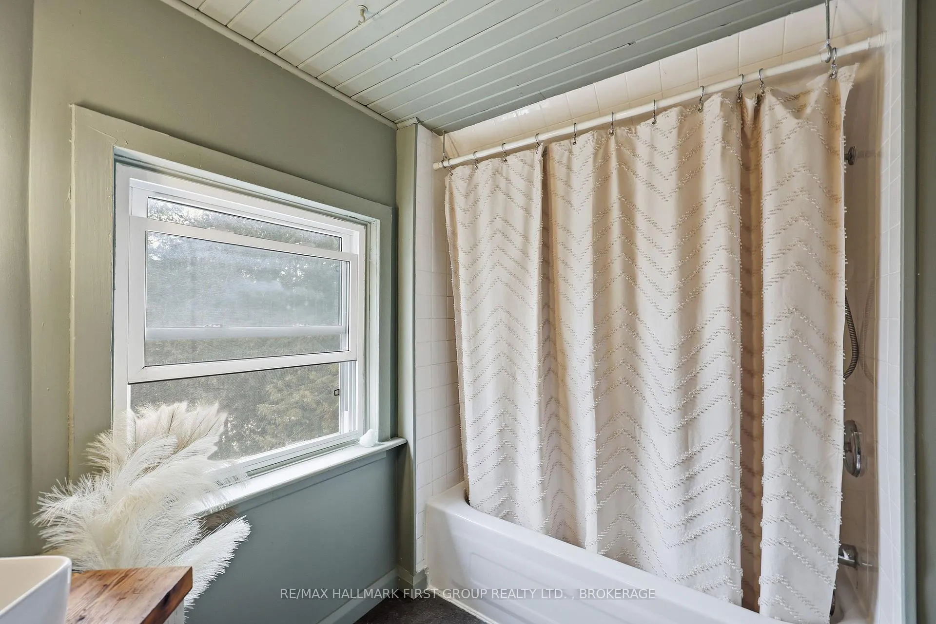 Photo 24 of 125 Birch Street, Gananoque — HOMEH