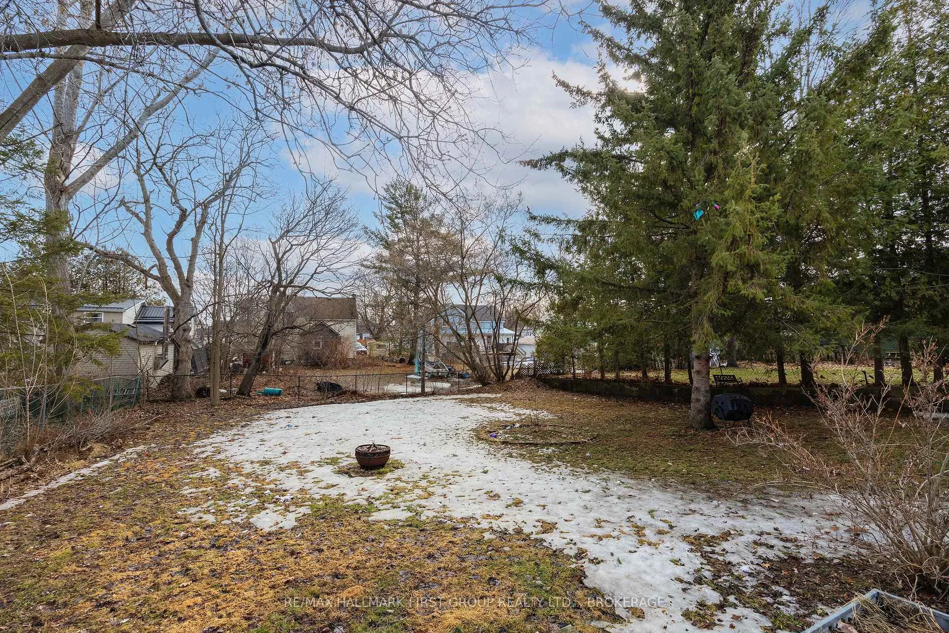 Photo 31 of 125 Birch Street, Gananoque — HOMEH