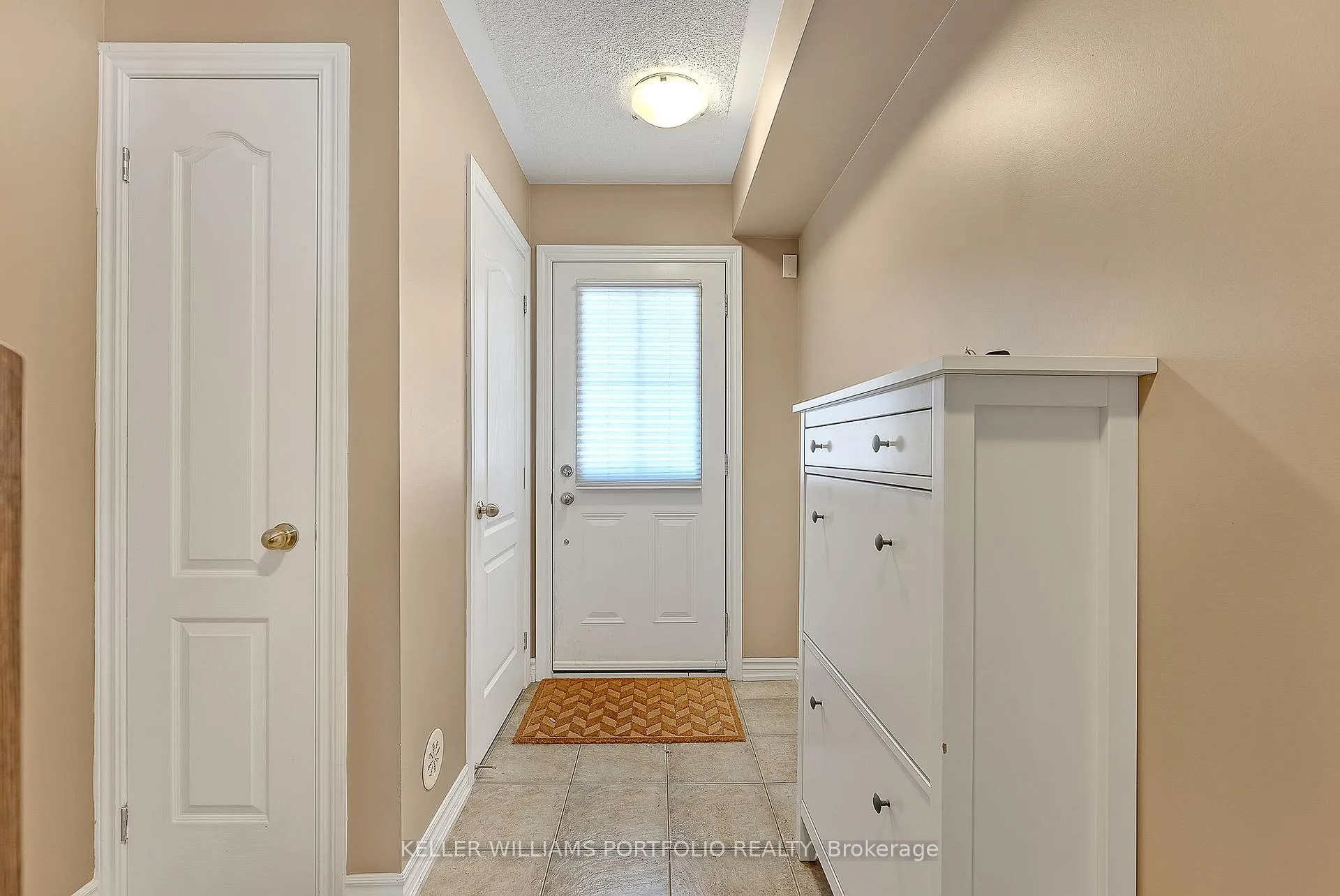 Photo 5 of 7 Cailiff Street, Brampton, Bram West — HOMEH