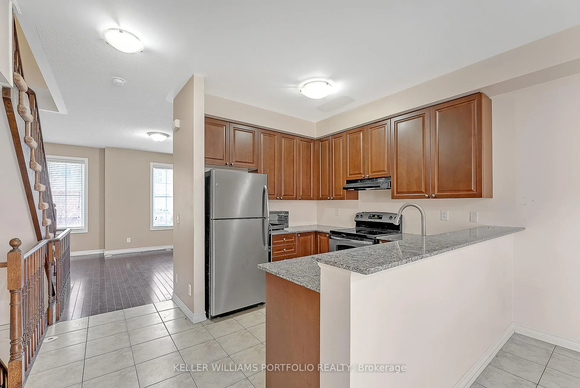 Photo 14 of 7 Cailiff Street, Brampton, Bram West — HOMEH