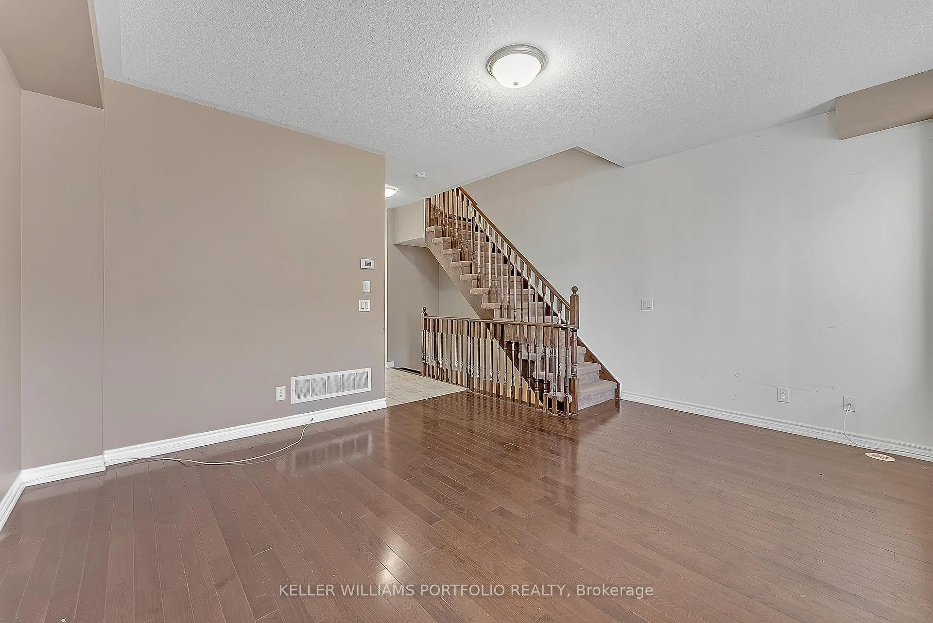 Photo 26 of 7 Cailiff Street, Brampton, Bram West — HOMEH