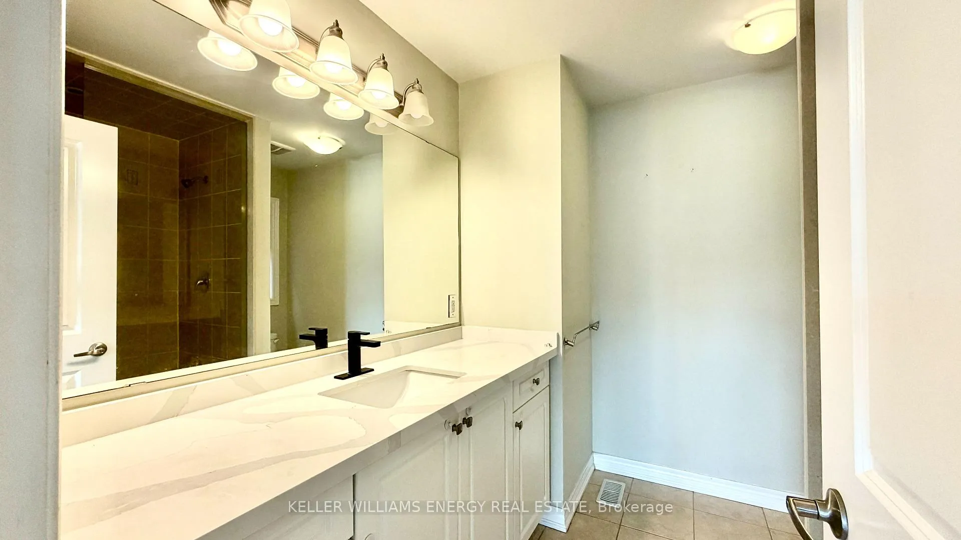Photo 17 of Unit Upper, 53 Raven Cross Avenue S, Markham, Cornell — HOMEH