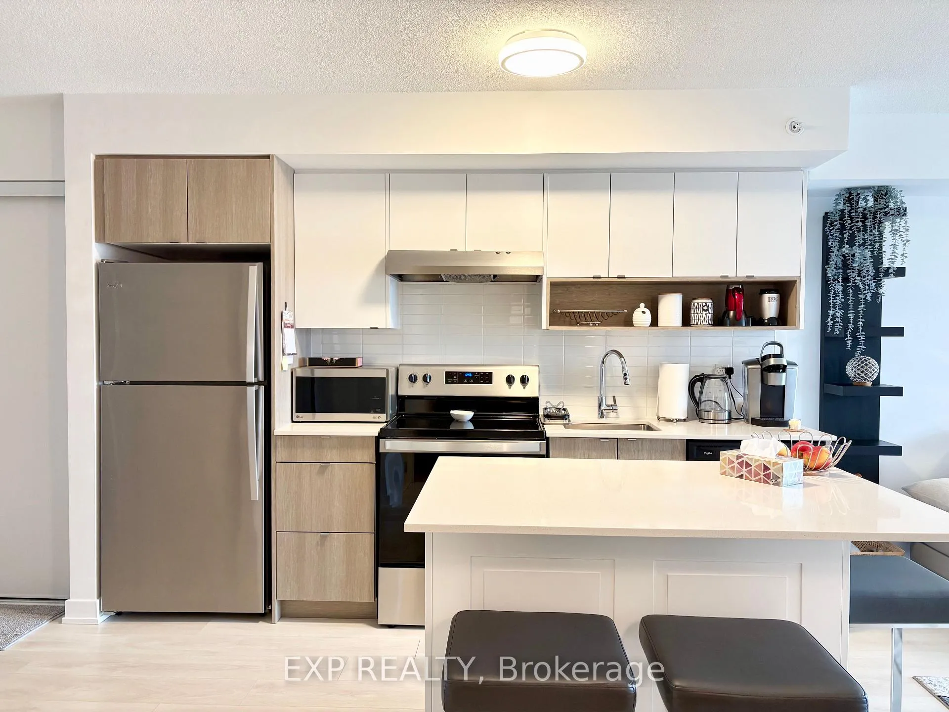 Photo 5 of Unit A502, 1117 Cooke Boulevard, Burlington, LaSalle — HOMEH