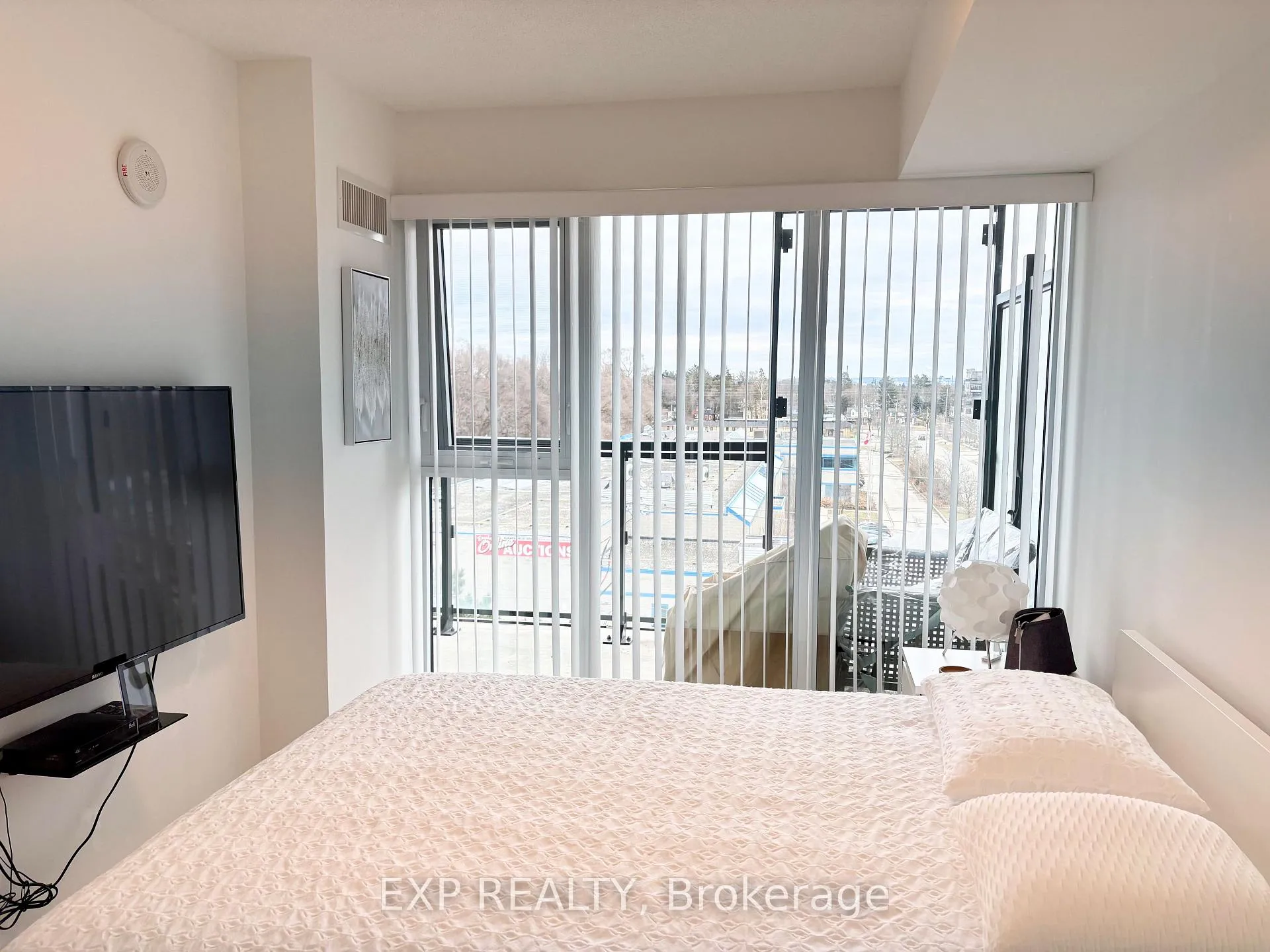 Photo 11 of Unit A502, 1117 Cooke Boulevard, Burlington, LaSalle — HOMEH
