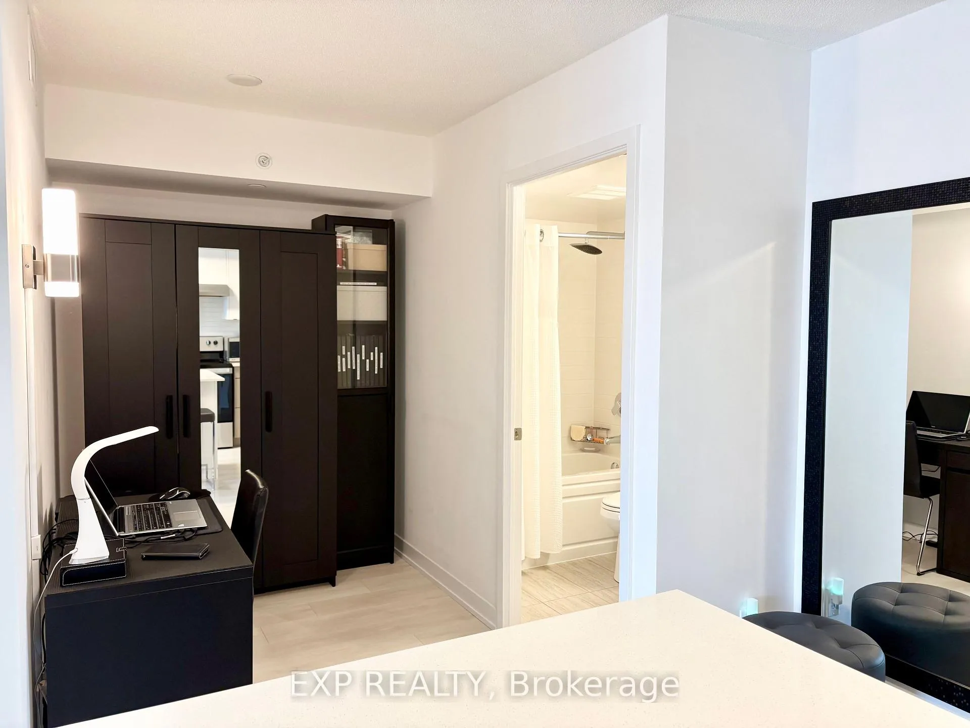Photo 13 of Unit A502, 1117 Cooke Boulevard, Burlington, LaSalle — HOMEH