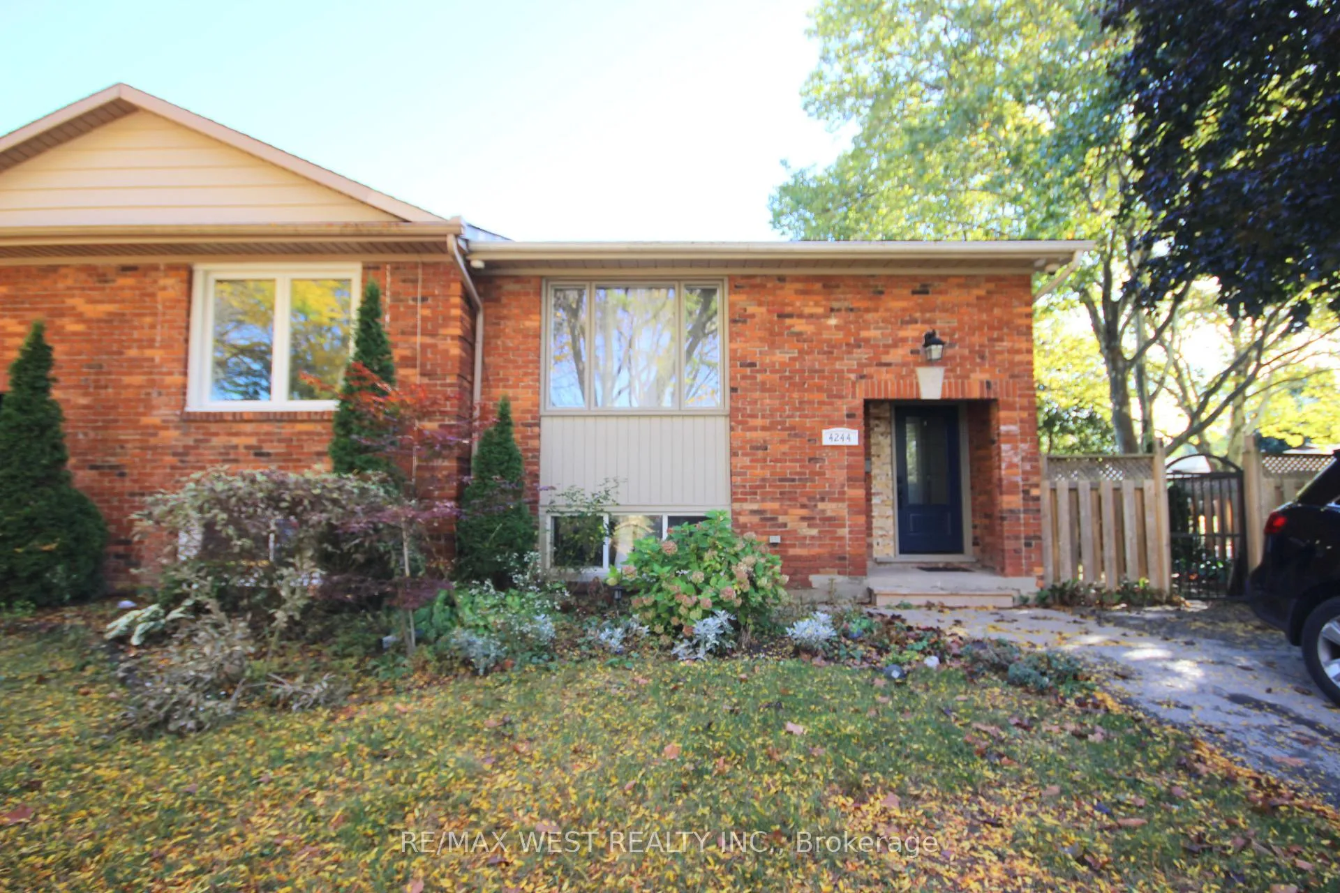 Photo 1 of 4244 York Drive, Niagara Falls, Morrison — HOMEH