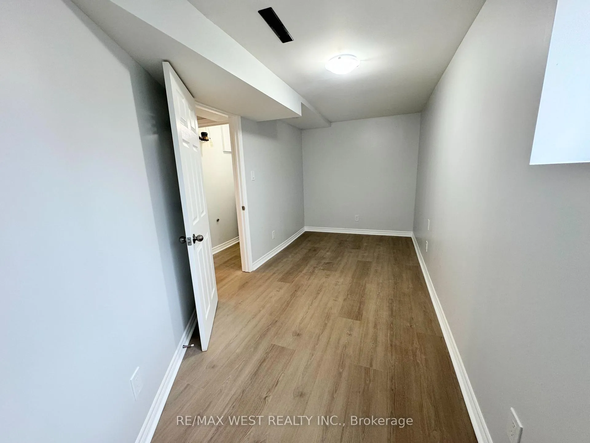 Photo 23 of 4244 York Drive, Niagara Falls, Morrison — HOMEH