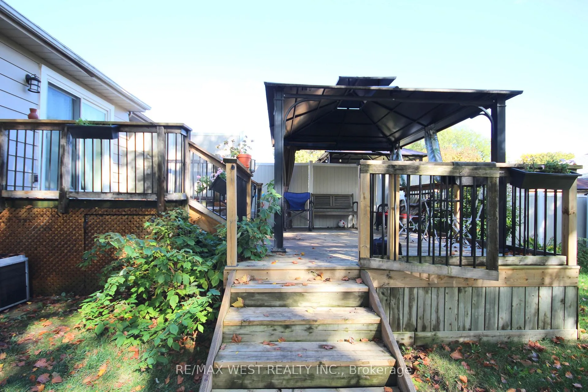 Photo 27 of 4244 York Drive, Niagara Falls, Morrison — HOMEH