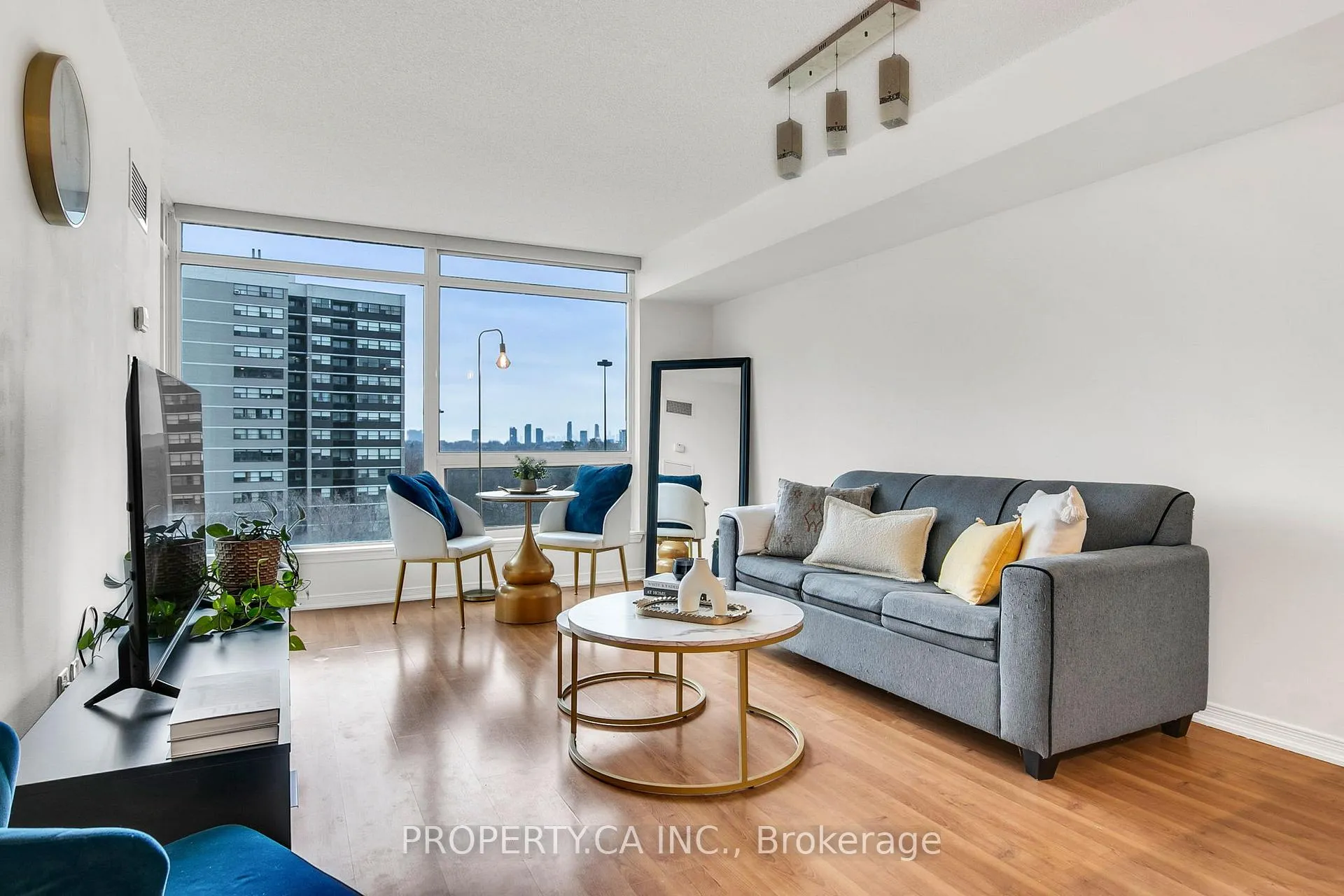 Photo 7 of Unit 711, 18 Valley Woods Road, North York, Parkwoods-Donalda — HOMEH