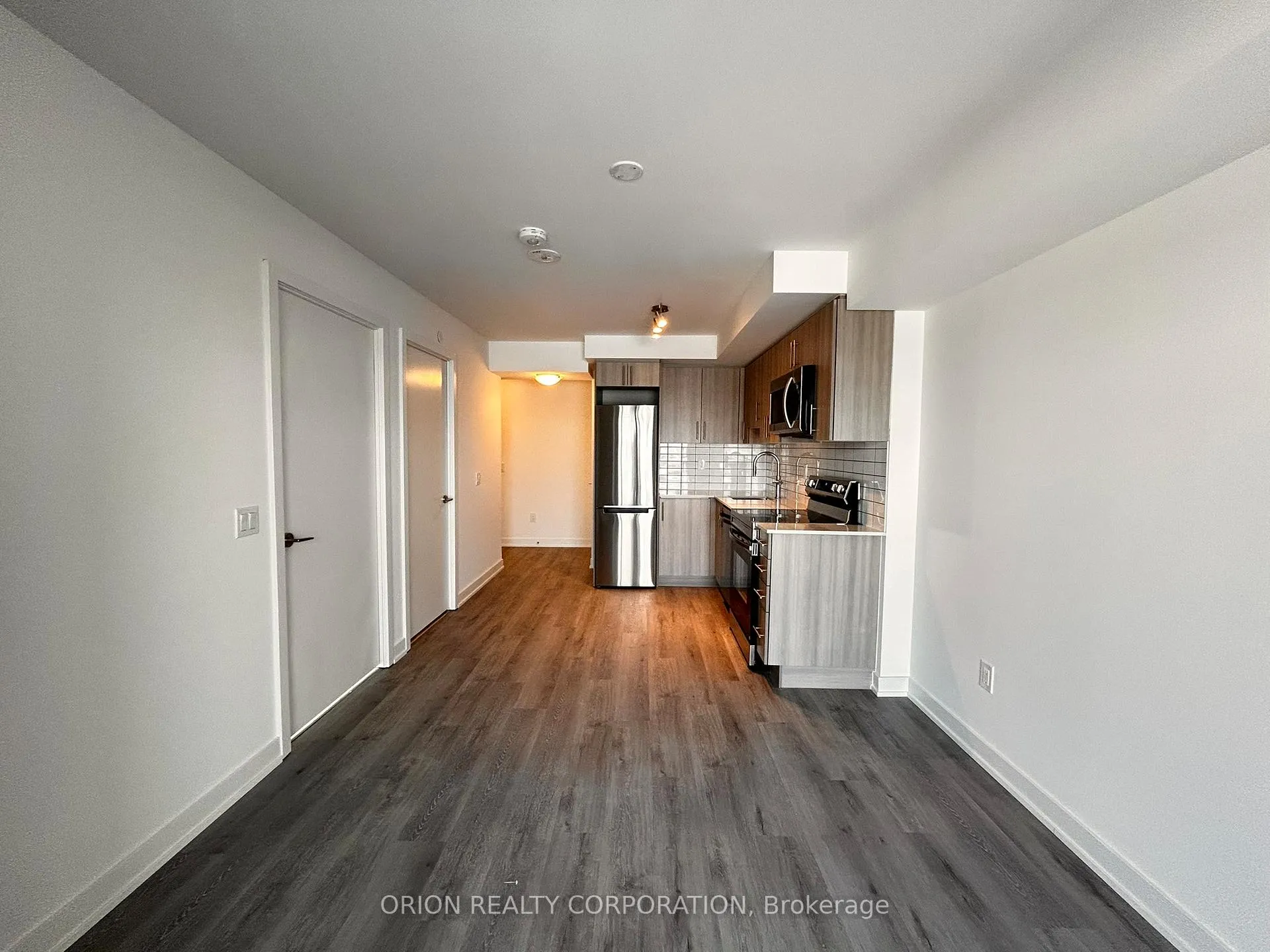 Photo 9 of Unit 701, 1010 Sandy Beach Road, Pickering, Bay Ridges — HOMEH