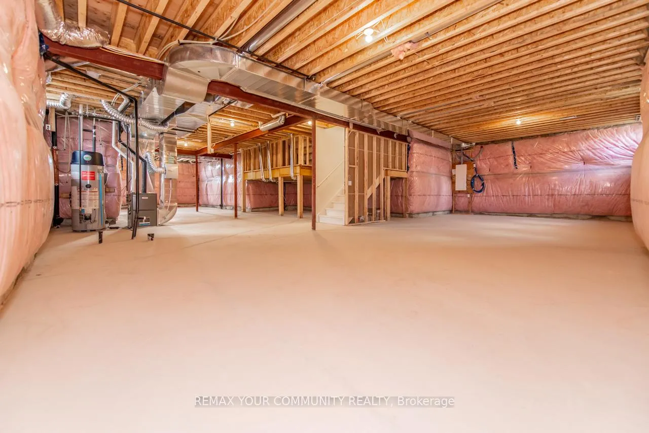 Photo 12 of 117 James Walker Avenue, Caledon, Caledon East — HOMEH