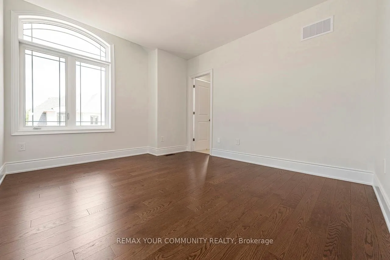 Photo 41 of 117 James Walker Avenue, Caledon, Caledon East — HOMEH