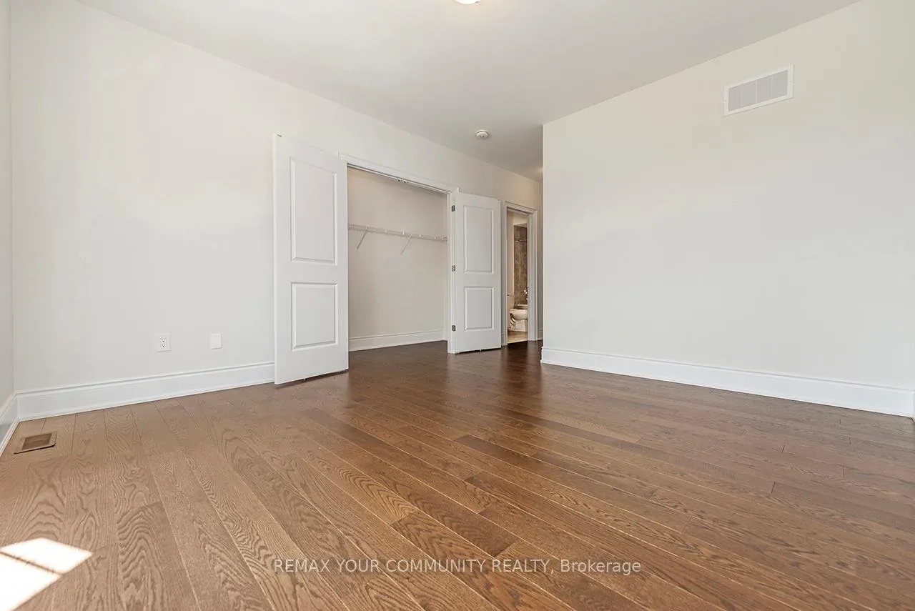 Photo 48 of 117 James Walker Avenue, Caledon, Caledon East — HOMEH