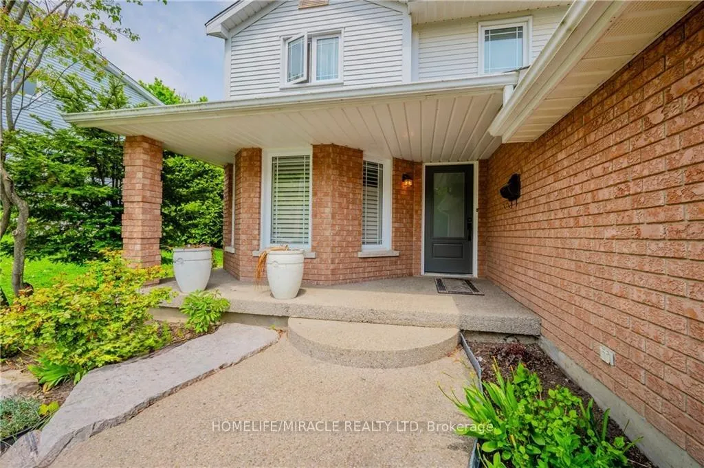 Photo 4 of 132 Trussler Road, Kitchener, Forest Heights — HOMEH