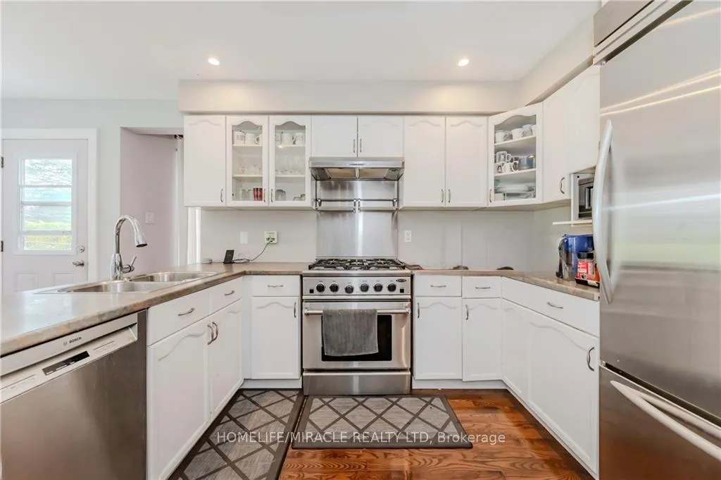 Photo 6 of 132 Trussler Road, Kitchener, Forest Heights — HOMEH