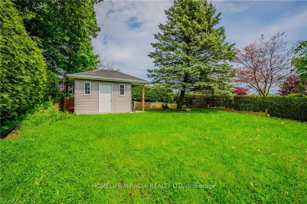 Photo 12 of 132 Trussler Road, Kitchener, Forest Heights — HOMEH