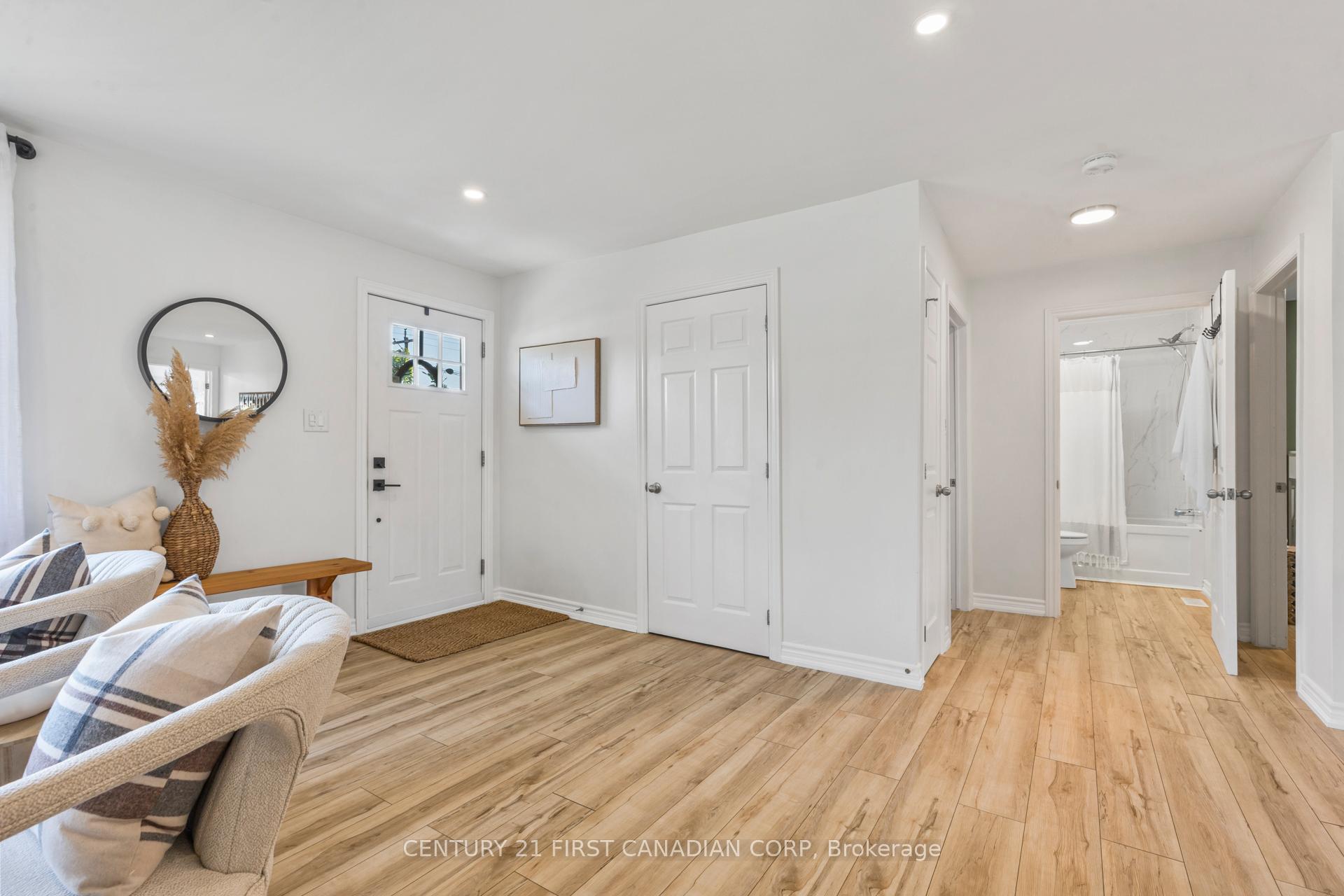 Photo 5 of 6170 William Street, Lucan Biddulph, Lucan — HOMEH