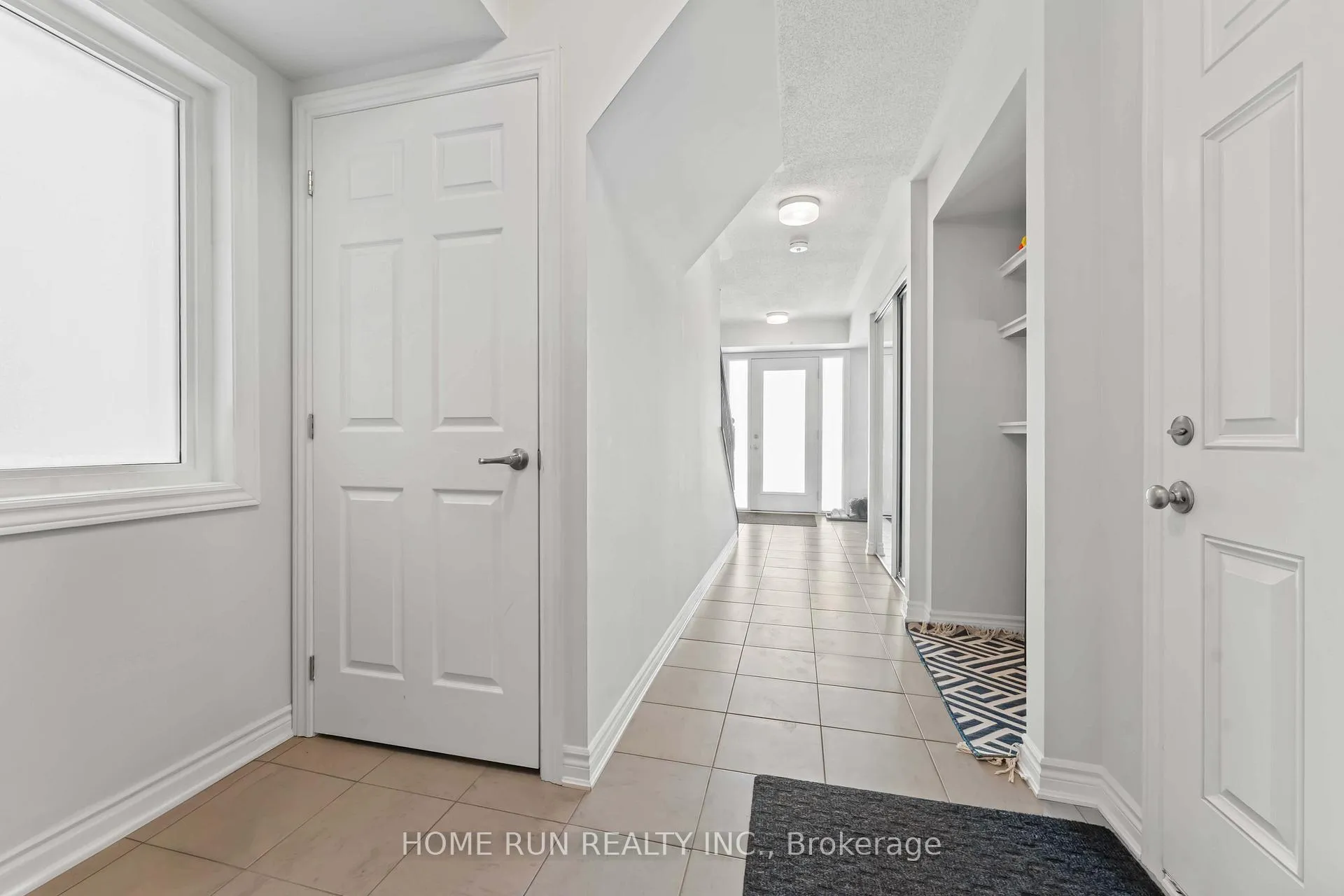 Photo 4 of 2084 Leinster Circle, Ottawa, Stittsville (North) — HOMEH