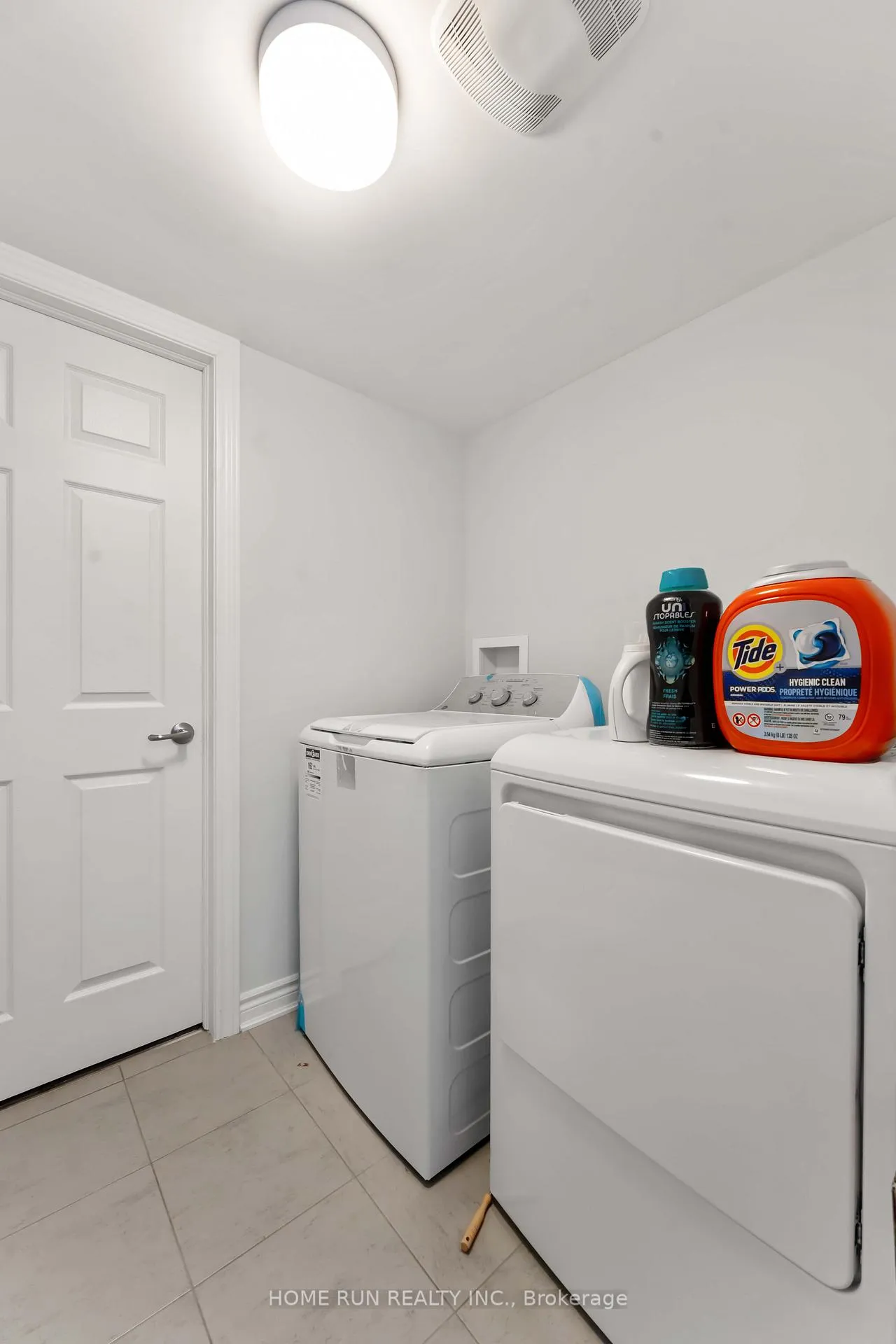 Photo 6 of 2084 Leinster Circle, Ottawa, Stittsville (North) — HOMEH