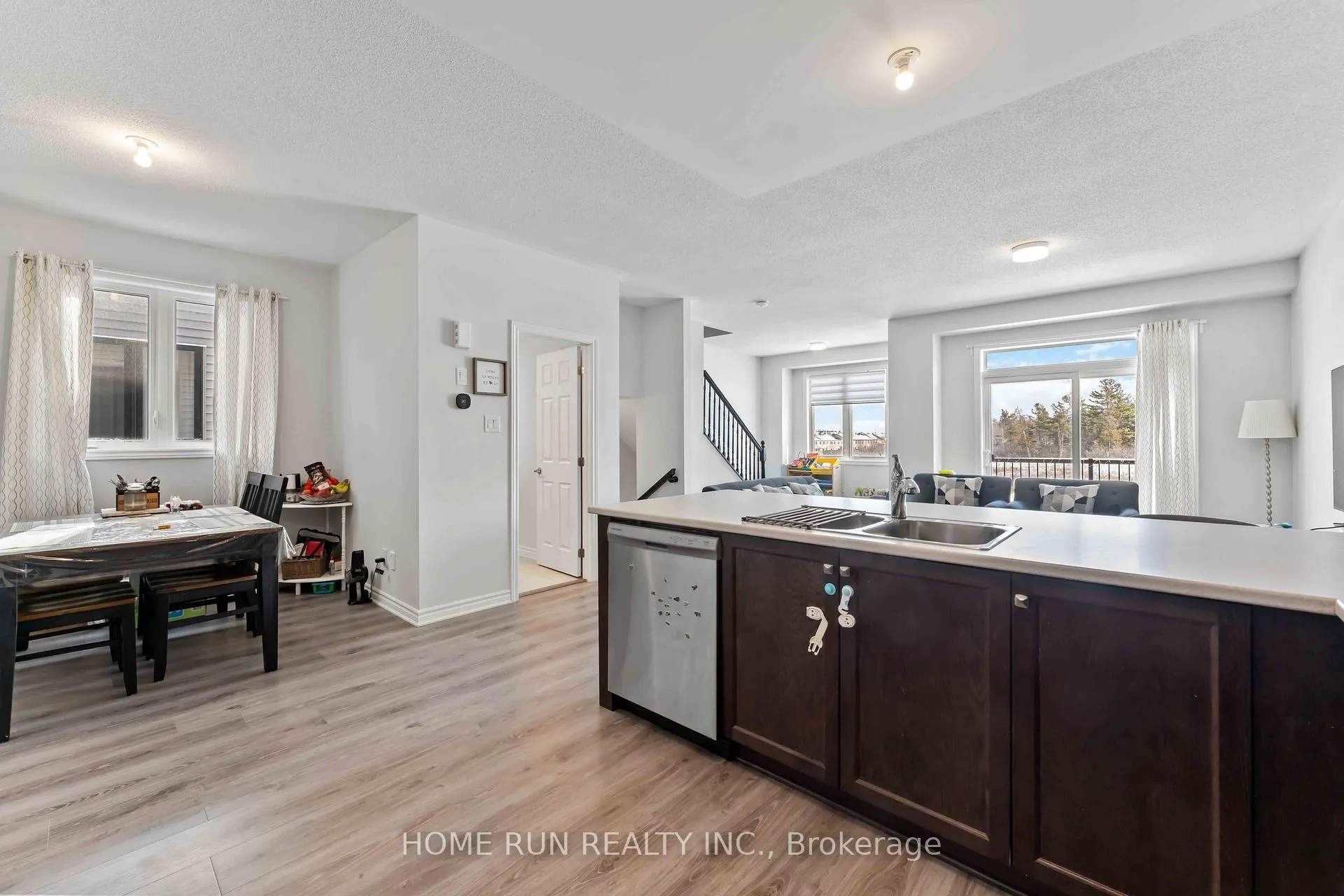 Photo 11 of 2084 Leinster Circle, Ottawa, Stittsville (North) — HOMEH