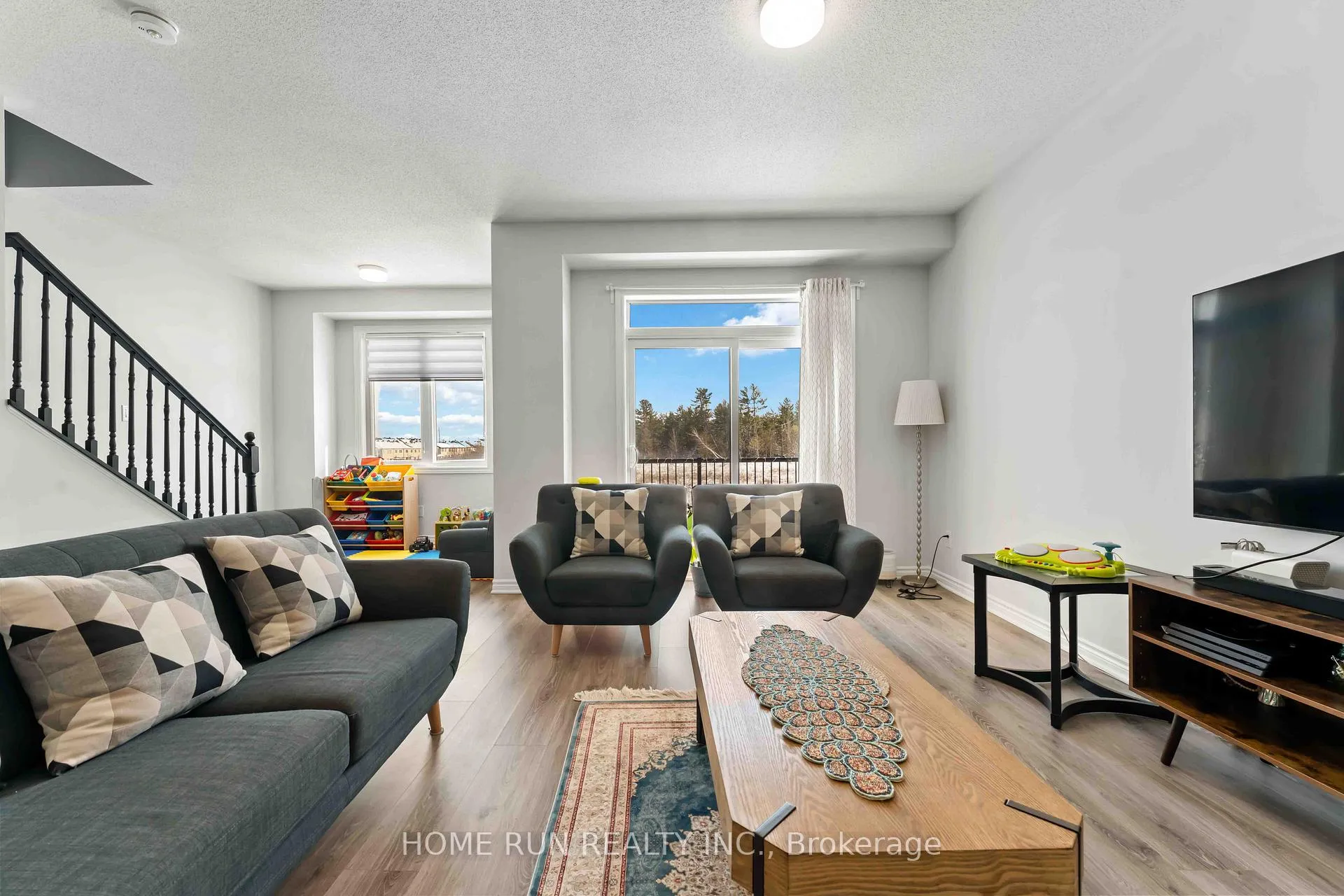 Photo 12 of 2084 Leinster Circle, Ottawa, Stittsville (North) — HOMEH