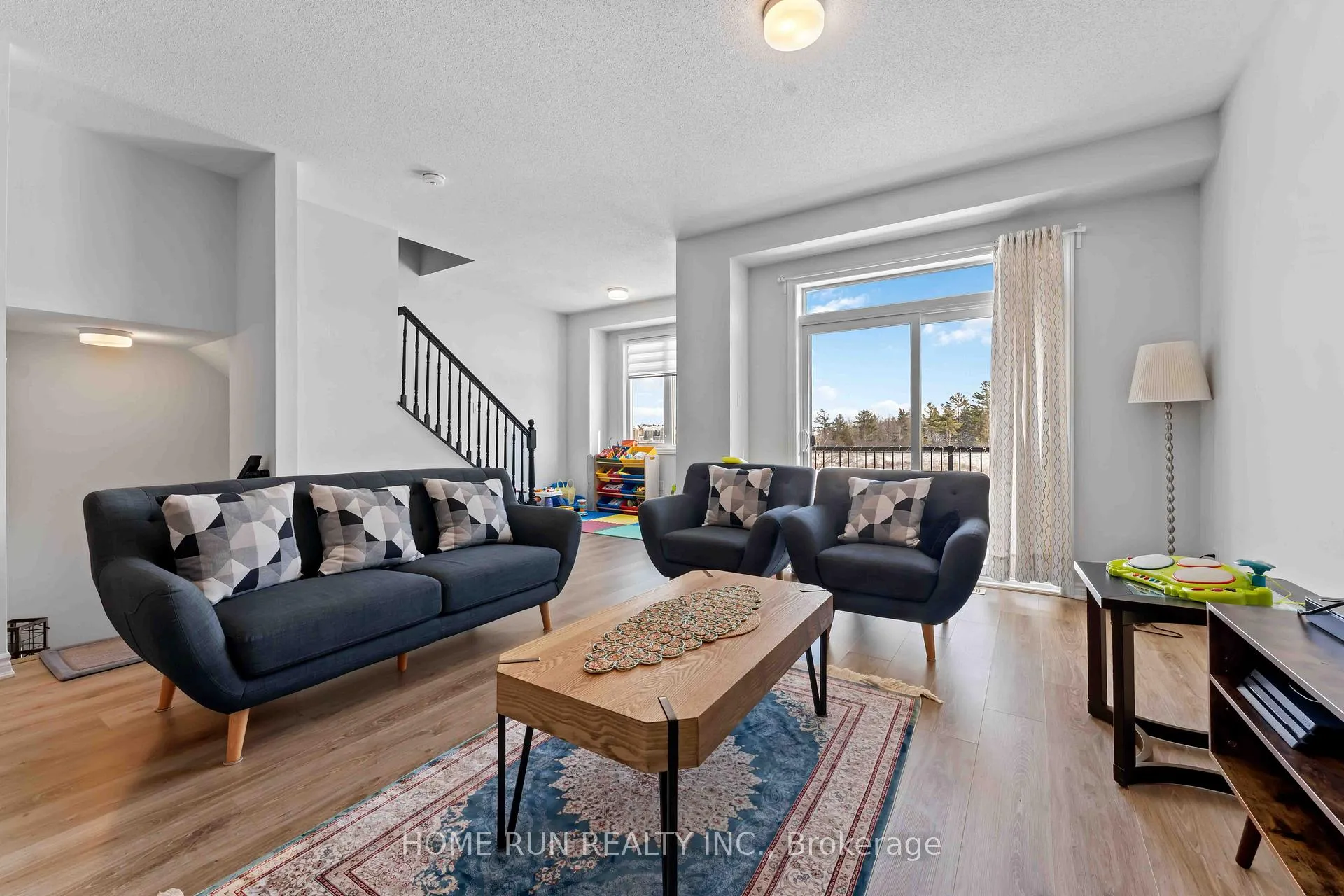 Photo 13 of 2084 Leinster Circle, Ottawa, Stittsville (North) — HOMEH