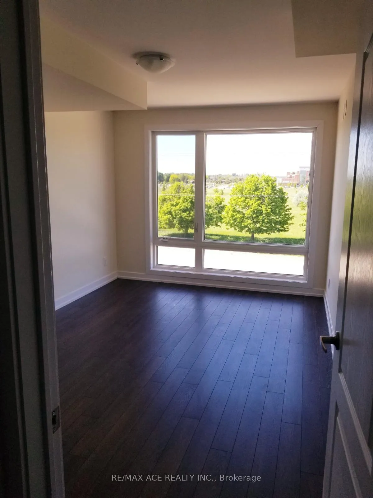 Photo 2 of Unit 611, 50 Dunsheath Way, Markham, Cornell — HOMEH
