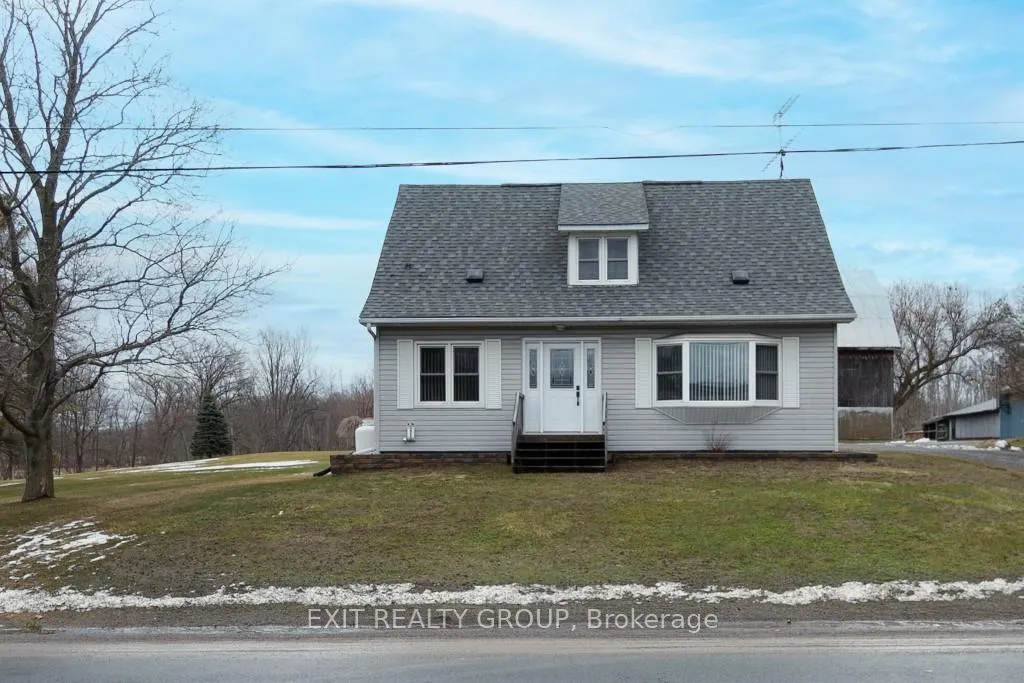 Front of 2775 County Rd 40