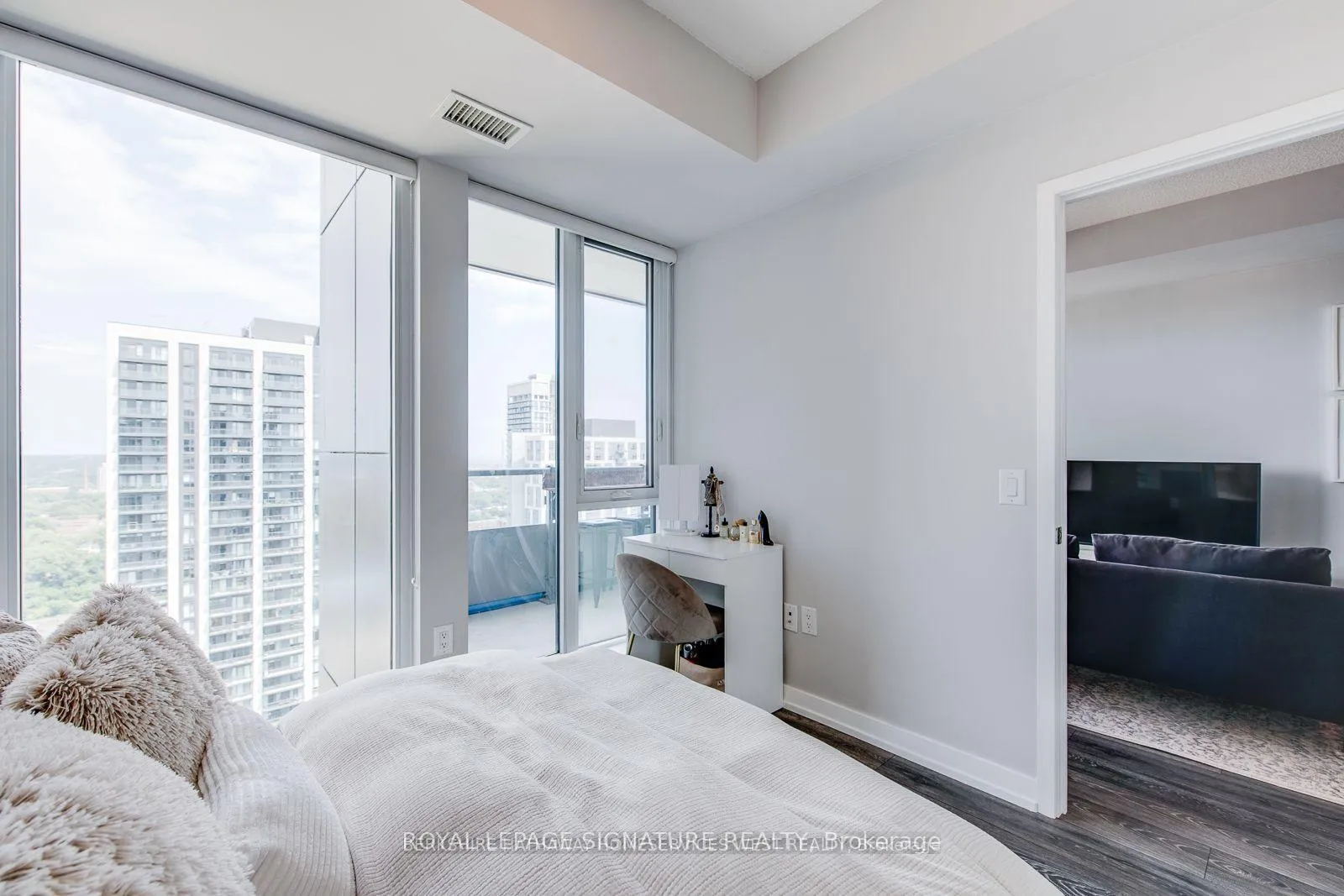 Photo 20 of Unit 2712, 225 Sumach Street, Toronto, Regent Park — HOMEH