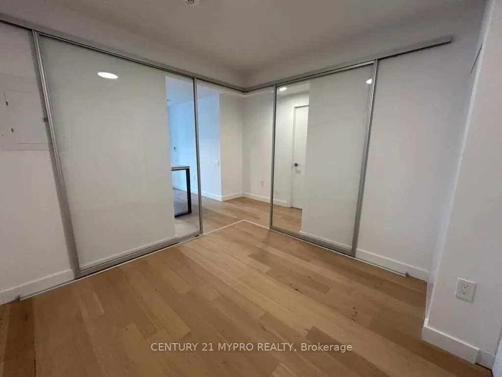 Photo 7 of Unit 519, 1720 Bayview Avenue, Toronto, Mount Pleasant East — HOMEH