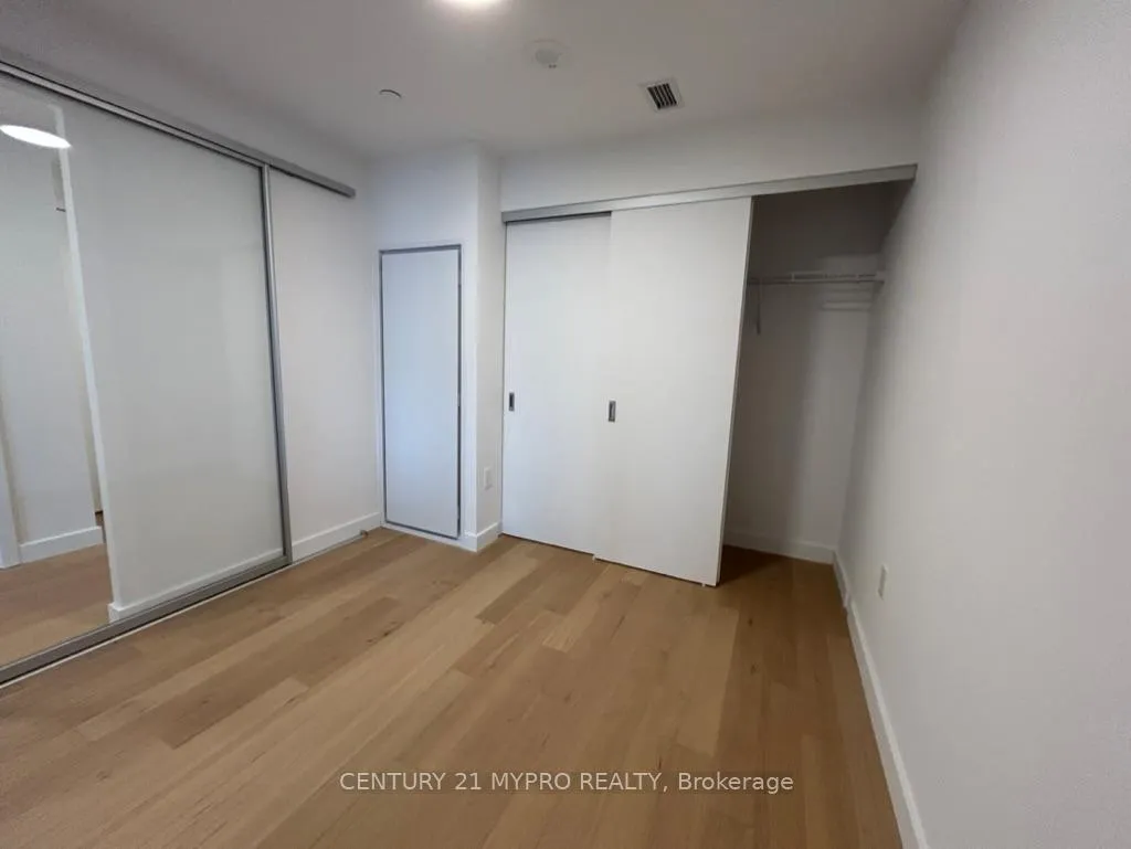 Photo 8 of Unit 519, 1720 Bayview Avenue, Toronto, Mount Pleasant East — HOMEH