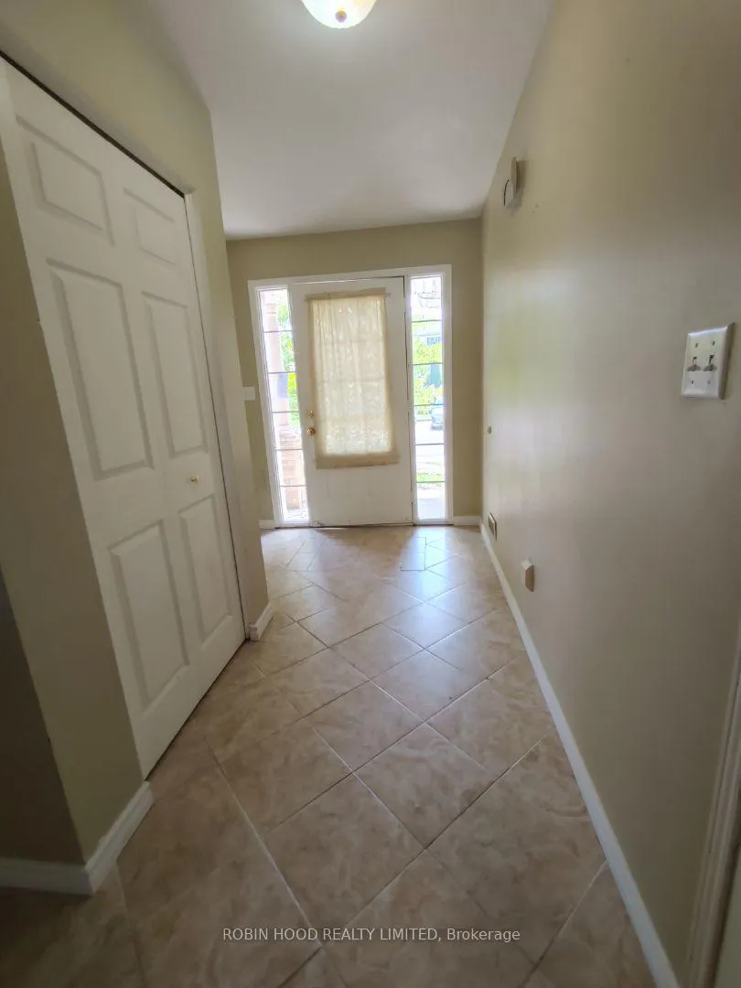 Photo 5 of Unit F31, 175 David Bergey Drive, Kitchener — HOMEH