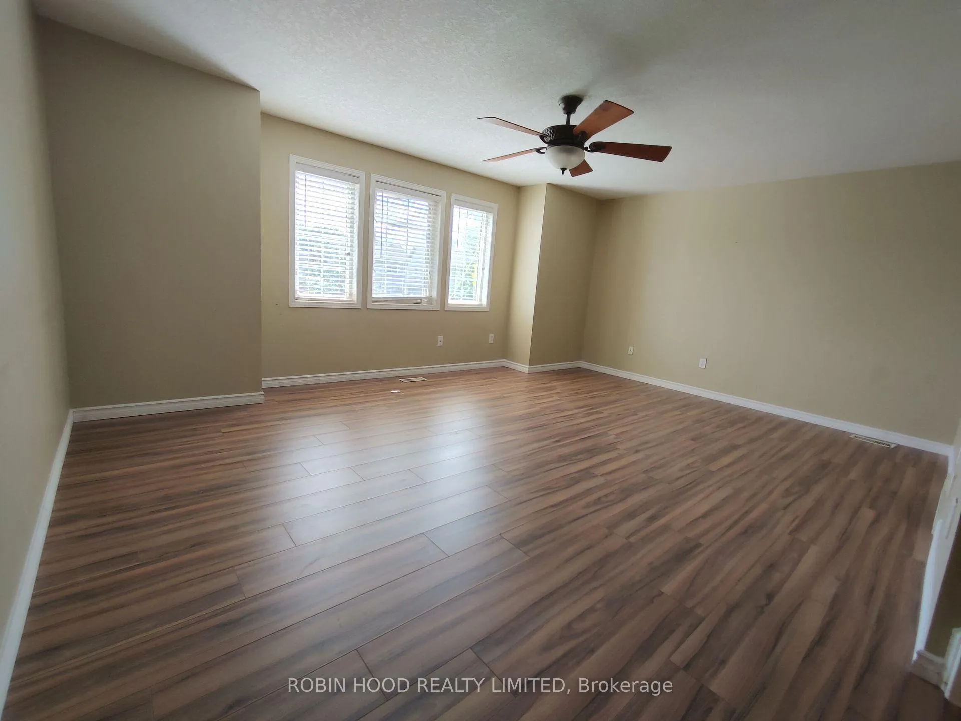 Photo 8 of Unit F31, 175 David Bergey Drive, Kitchener — HOMEH