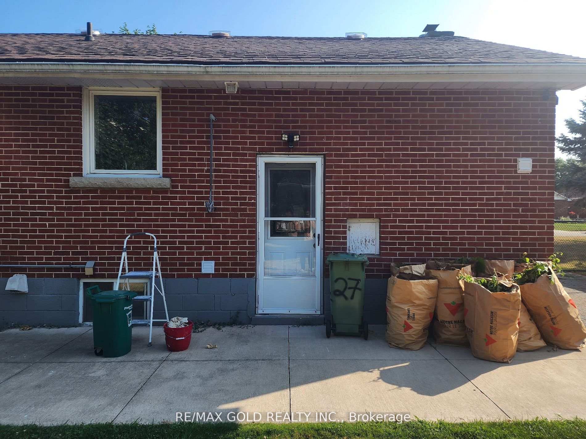 Photo 2 of 27 Heather Road, Hamilton, Corman — HOMEH