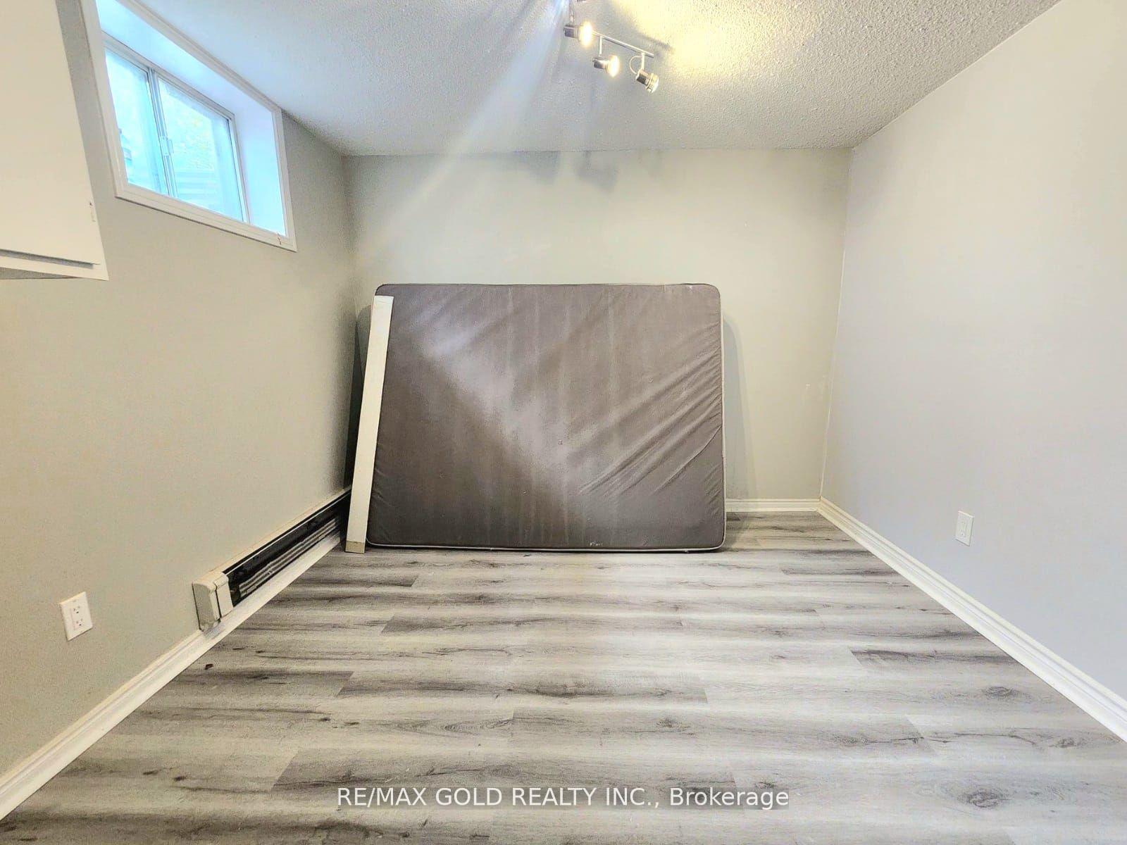 Photo 10 of 27 Heather Road, Hamilton, Corman — HOMEH