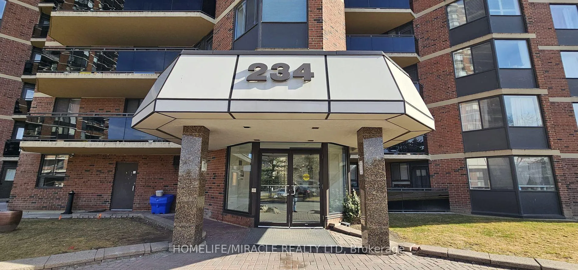 Photo 3 of Unit PH 12, 234 Albion Road, Etobicoke, Elms-Old Rexdale — HOMEH