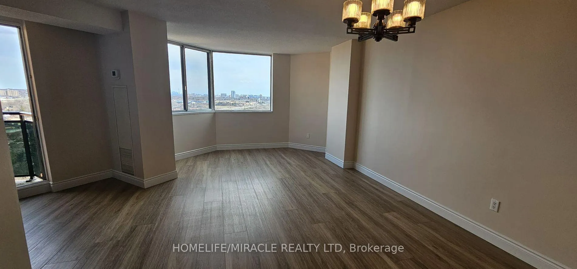 Photo 7 of Unit PH 12, 234 Albion Road, Etobicoke, Elms-Old Rexdale — HOMEH
