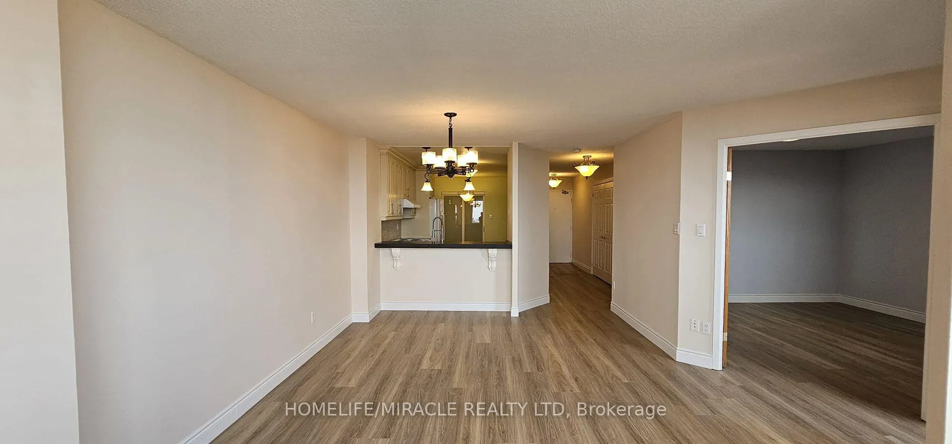Photo 8 of Unit PH 12, 234 Albion Road, Etobicoke, Elms-Old Rexdale — HOMEH