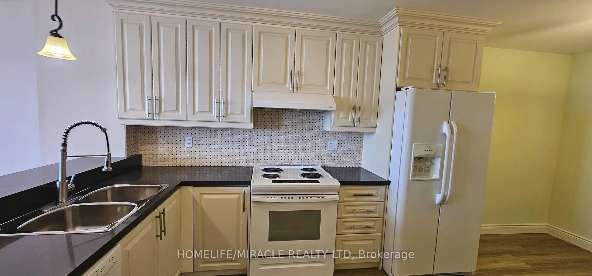 Photo 9 of Unit PH 12, 234 Albion Road, Etobicoke, Elms-Old Rexdale — HOMEH